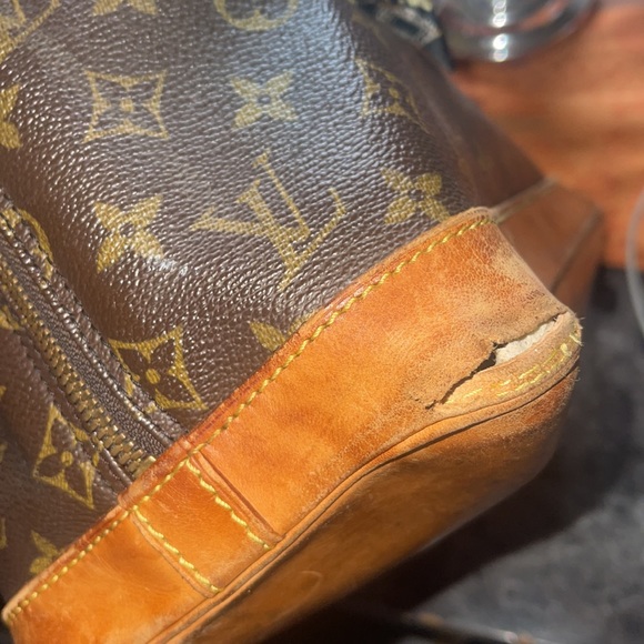 WELL LOVED LV ALMA PM!! - Picture 8 of 9